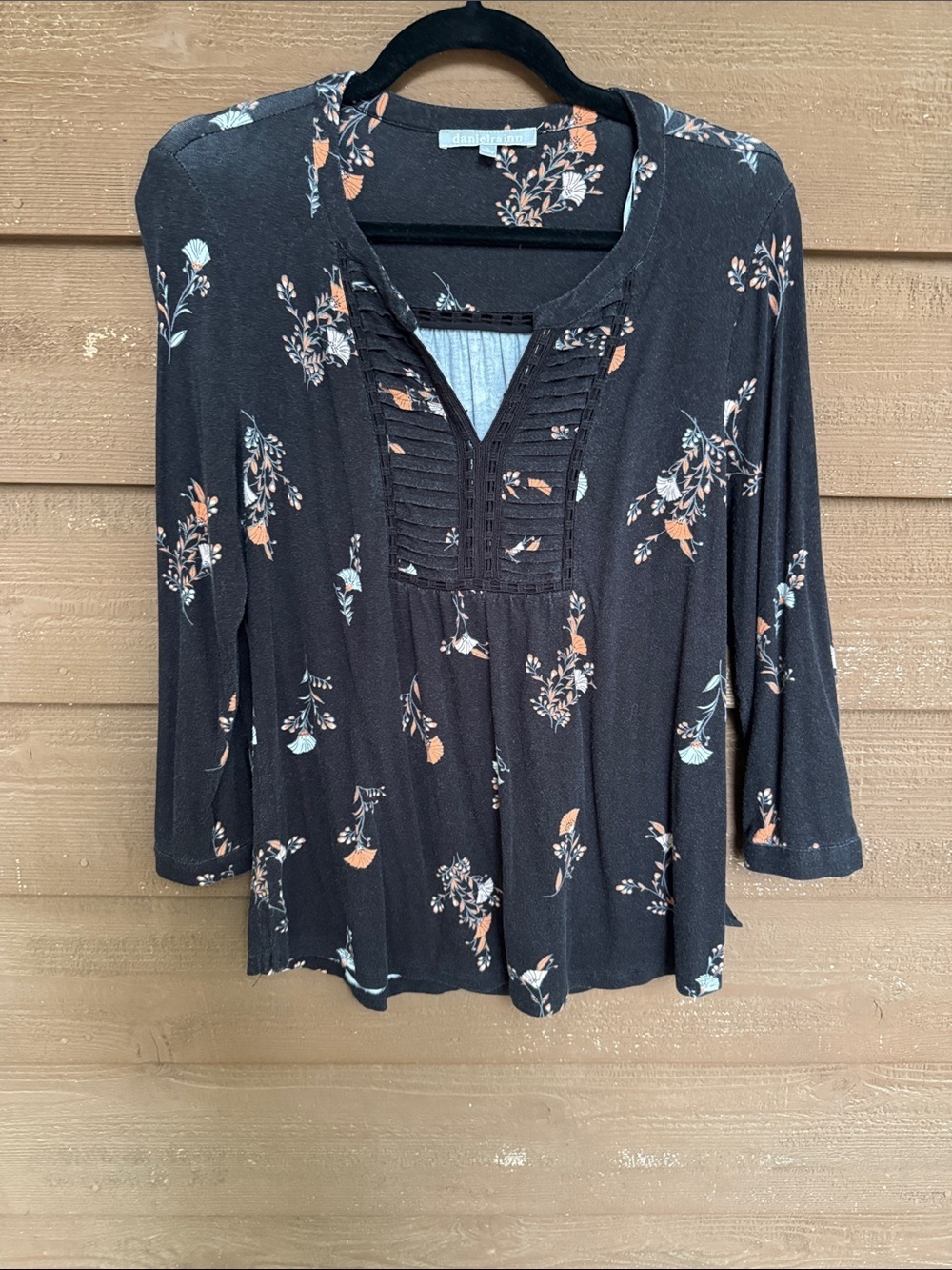 Daniel Rainn Black Floral Lattice-Trim Peasant Top size Small